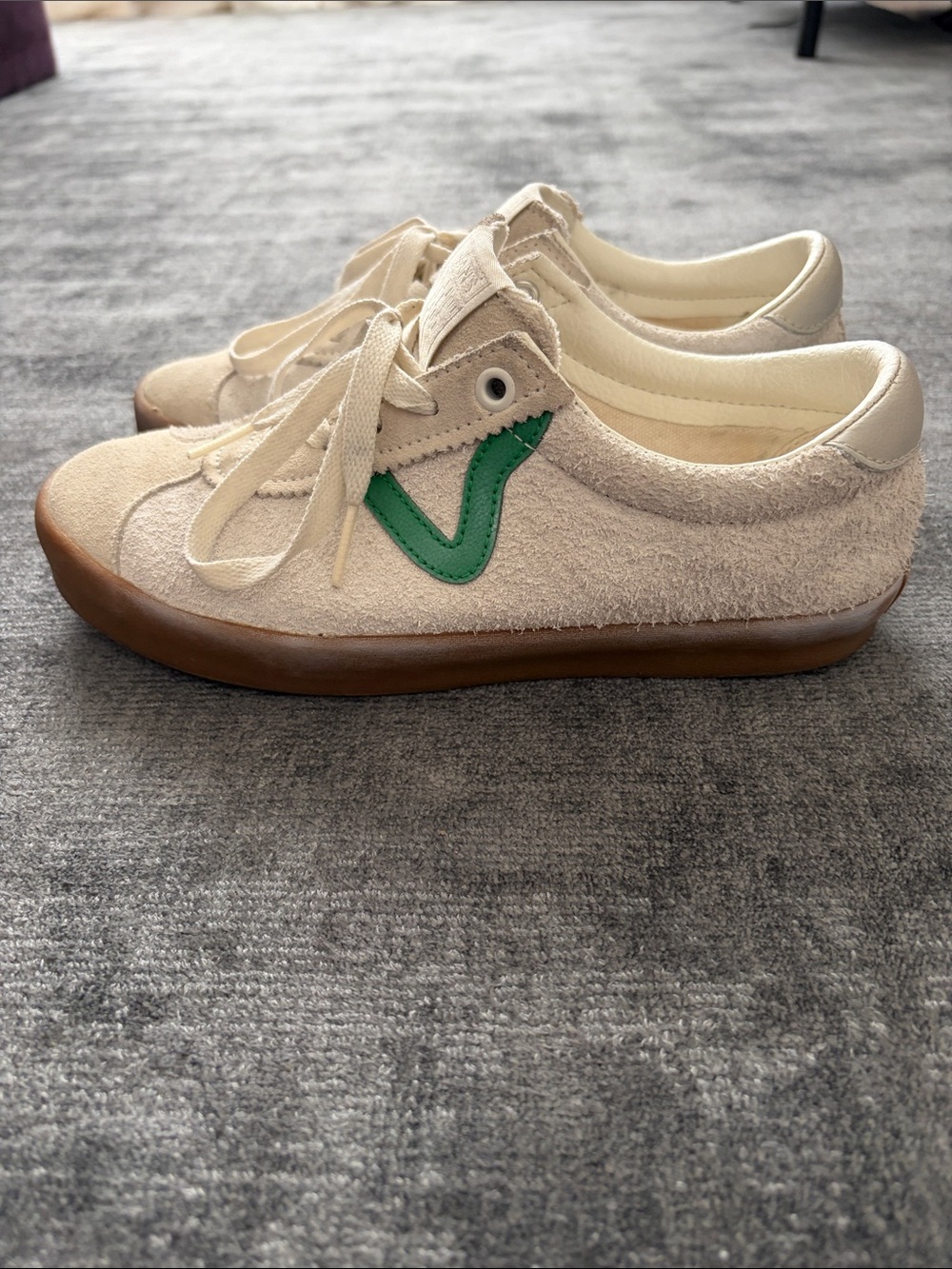 Vans Cream Sneakers with Green Accent and Gum Sole